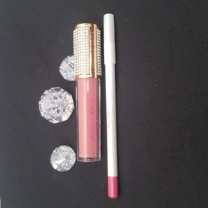 Lipstick with lip liner #19